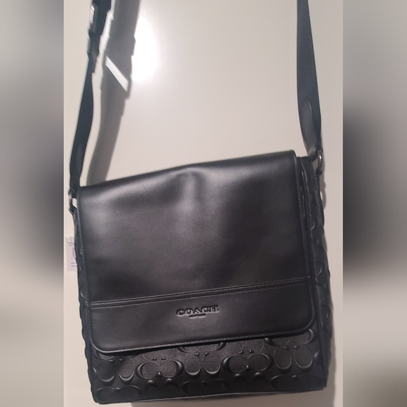 Coach Messenger Bag - Picture 1 of 4